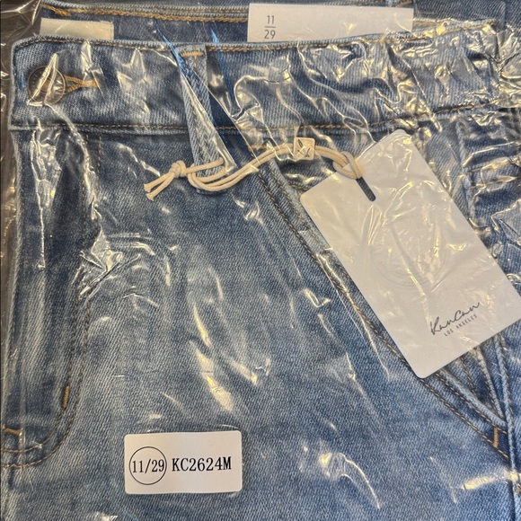 Kancan Aimmes High Rise Flare Jeans Release Hem Slanted Pockets NWT - Picture 7 of 7